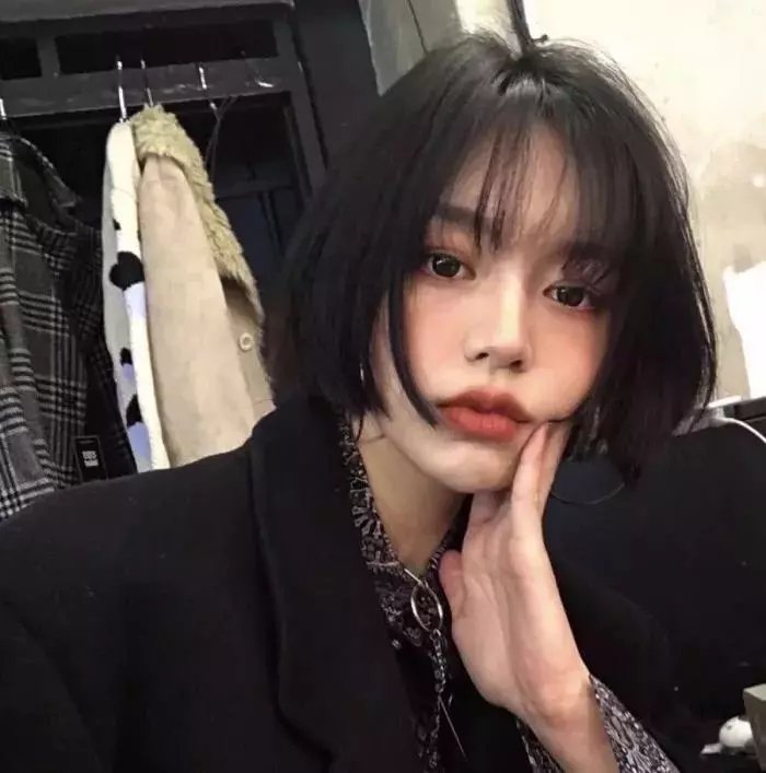 福尔摩斯小姐:失踪的侯爵